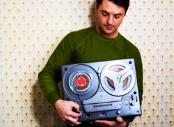 AXWELL-PR_17_05_2005.jpg
